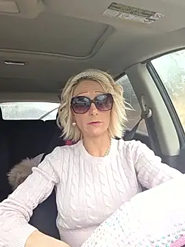 BeautifulFire23 online show from March 9, 3:48 pm