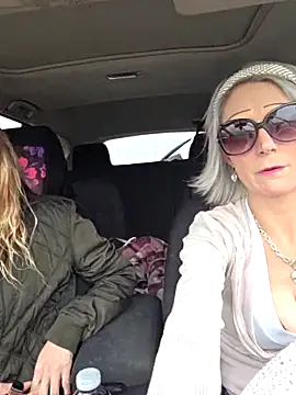 BeautifulFire23 online show from March 11, 3:28 pm