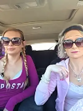 BeautifulFire23 online show from March 13, 3:28 pm