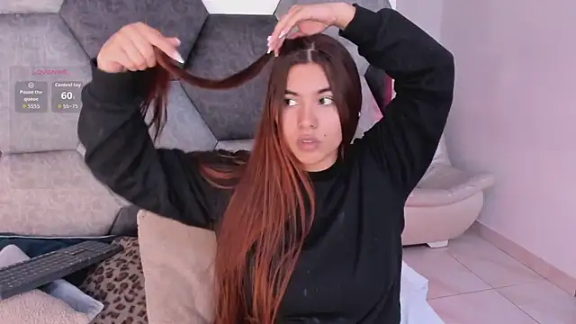 Snapshot of DulceJones chatting on February 7, 8:39 pm DulceJones online show from February 7, 8:39 pm