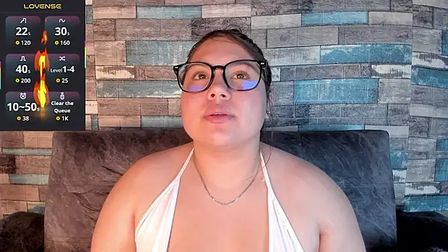 Snapshot of DREAMBOO_ chatting on February 20, 3:03 am DREAMBOO online show from February 20, 3:03 am