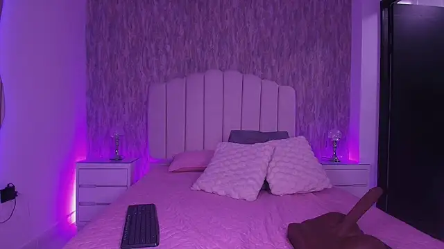 isa anderson online show from March 29, 11:56 am