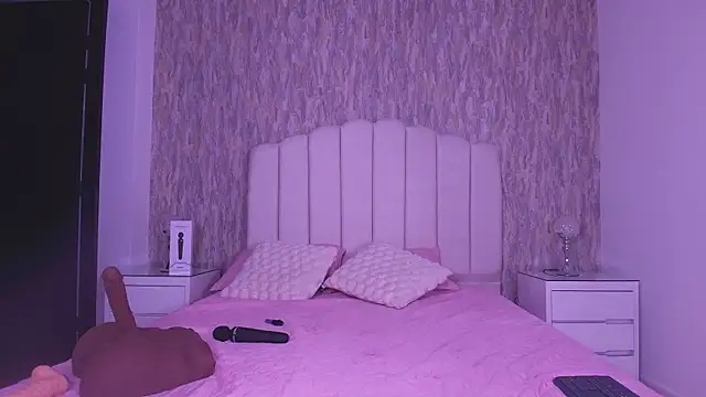 isa anderson online show from April 4, 11:50 am