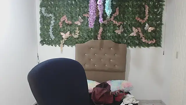 Snapshot of adara_cute_69 chatting on February 26, 5:02 pm adara cute 69 online show from February 26, 5:02 pm