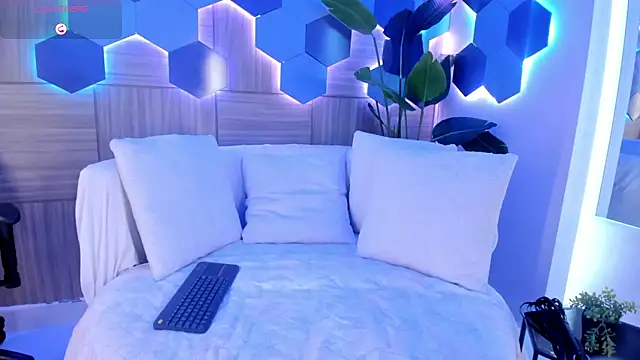 KatyaKozlov online show from February 13, 7:58 pm