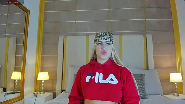 WenFox online show from March 13, 11:37 am