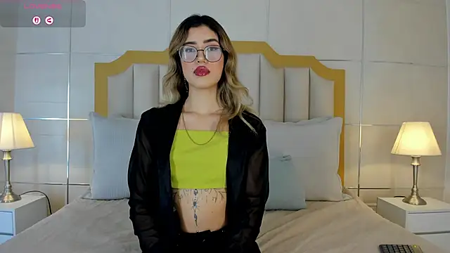 Crystal Rose   online show from March 11, 11:48 am