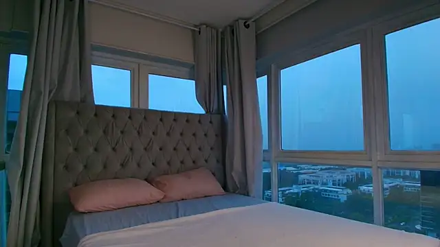 Snapshot of Carol_Daniel chatting on June 16, 7:47 pm Carol Daniel online show from June 16, 7:47 pm