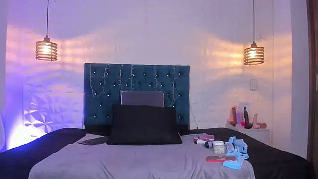 samantha foxyy online show from March 31, 10:50 am