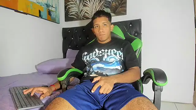 ricky spensar23cm  online show from March 19, 2:11 am