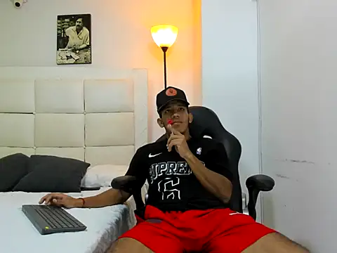 ricky spensar23cm  online show from February 21, 2:13 am