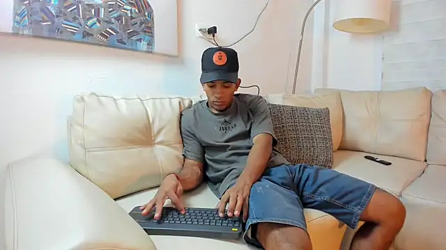 ricky spensar23cm  online show from March 21, 2:35 am