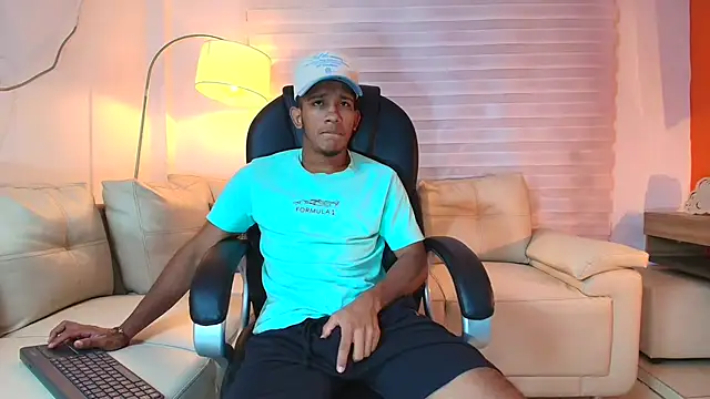 ricky spensar23cm  online show from April 13, 1:20 am