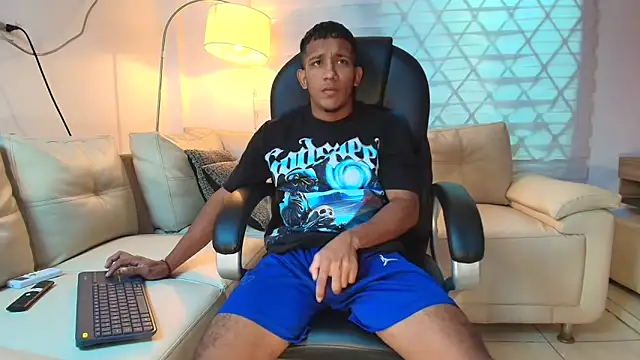 ricky spensar23cm  online show from April 6, 12:28 am