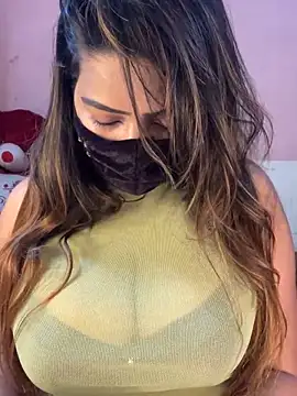 Samaira Juicy143 online show from April 22, 6:04 pm