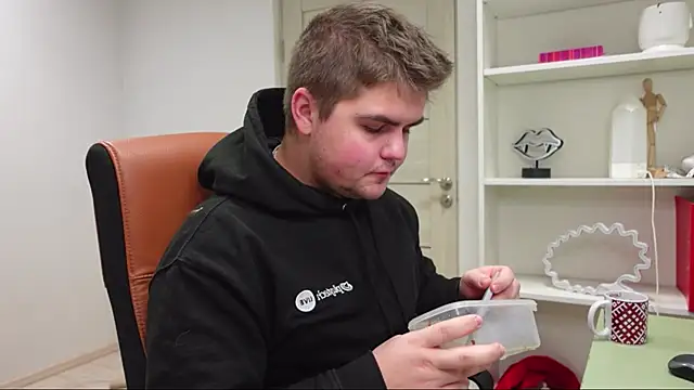 Jackson Teele online show from February 11, 9:25 pm