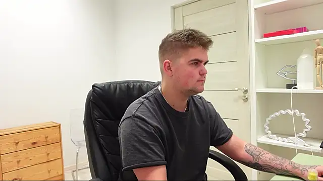 Jackson Teele online show from February 16, 9:13 pm