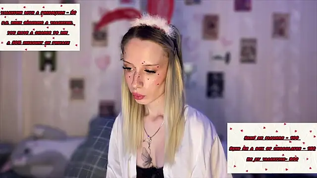 Snapshot of DellaCampbell chatting on February 14, 1:44 pm DellaCampbell online show from February 14, 1:44 pm