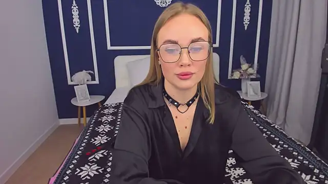 AnnaWillowX online show from February 28, 1:33 pm