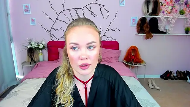 AnnaWillowX online show from February 1, 1:20 pm