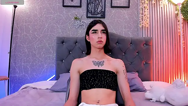 lana gill1 online show from May 13, 7:10 pm