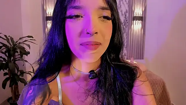 ChloeeMasonn online show from April 18, 11:12 am