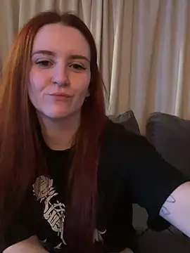 PoppySlut6999 online show from February 16, 9:34 pm