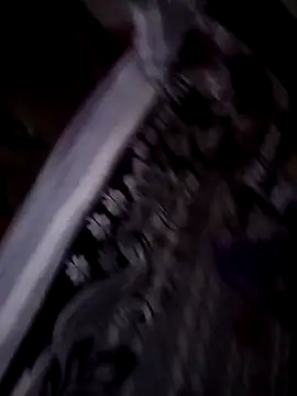 deshilnd online show from April 13, 11:53 pm