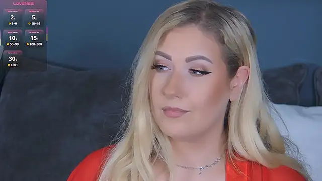 Snapshot of OndinaNoire chatting on February 13, 9:04 pm OndinaNoire online show from February 13, 9:04 pm