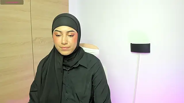 LAY LA  online show from February 25, 10:42 pm