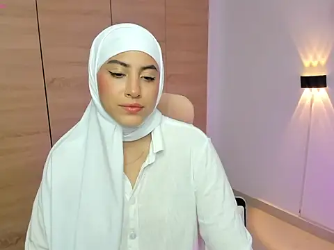 LAY LA  online show from March 19, 9:48 pm