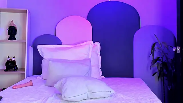 Snapshot of Piinksoul149 chatting on February 20, 6:26 am Piinksoul149 online show from February 20, 6:26 am