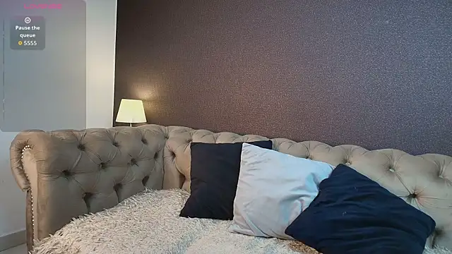 Snapshot of Megan__Honey chatting on February 22, 6:53 pm Megan Honey online show from February 22, 6:53 pm