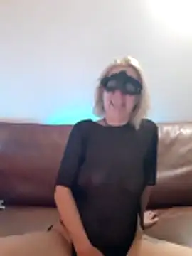 Snapshot of Marusha_ chatting on February 1, 1:26 am Marusha online show from February 1, 1:26 am