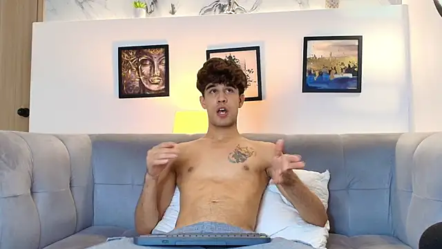 PRETTY COCK1 online show from March 26, 1:37 am