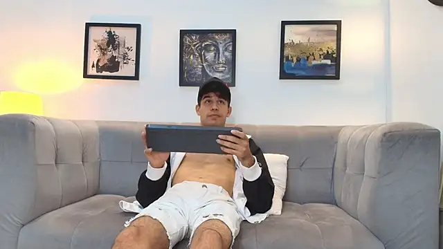 Snapshot of PRETTY_COCK1 chatting on February 15, 7:51 am PRETTY COCK1 online show from February 15, 7:51 am