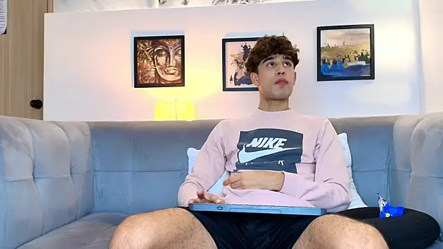 PRETTY COCK1 online show from March 20, 1:17 am