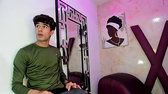 PRETTY COCK1 online show from March 5, 1:46 am