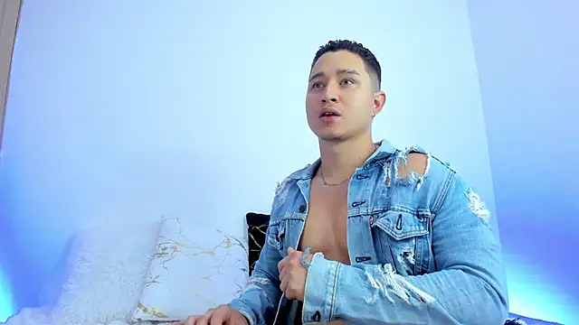 Axel nova online show from March 6, 2:12 pm