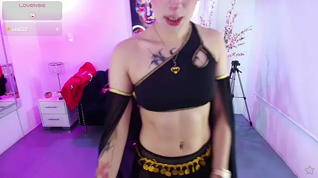 Snapshot of Victoria__doll chatting on June 17, 12:15 pm Victoria doll online show from June 17, 12:15 pm