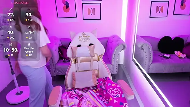 Victoria  doll online show from March 3, 6:48 pm