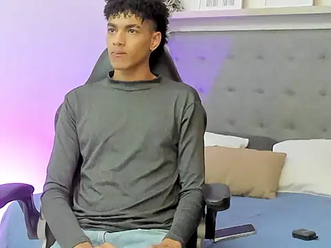 Snapshot of wes_gibbings chatting on February 11, 3:45 pm wes gibbings online show from February 11, 3:45 pm