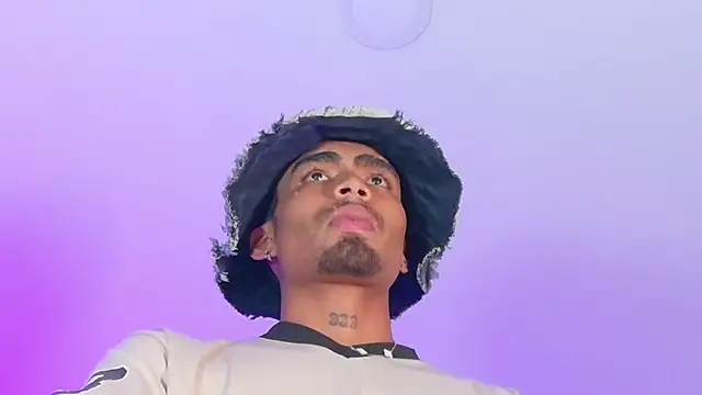 Rpoolrboy online show from April 18, 4:37 am