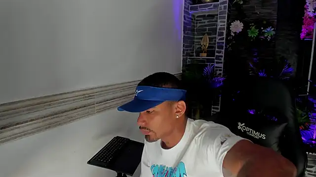 Rpoolrboy online show from March 11, 8:36 pm