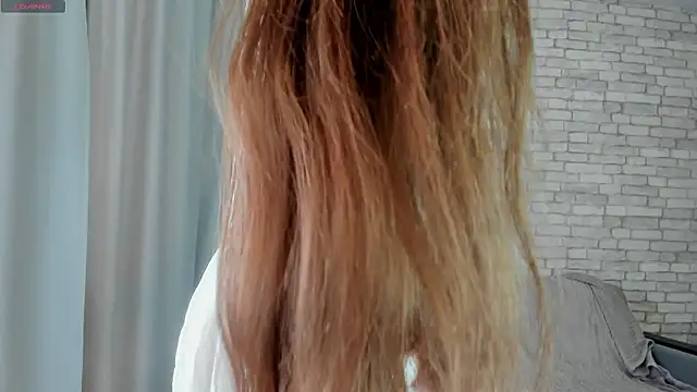 calystria online show from March 15, 7:59 am