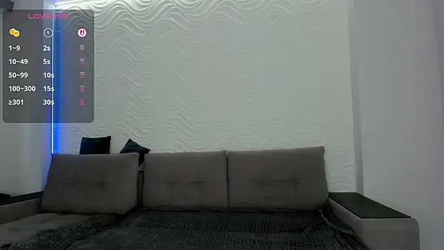 Snapshot of calystria chatting on July 16, 7:49 am calystria online show from July 16, 7:49 am