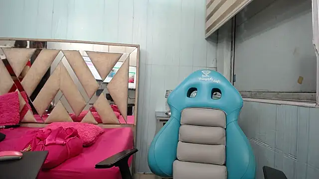 allison max tattoo online show from February 22, 1:08 am