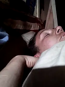 nighttimebutterfly online show from March 3, 7:15 am