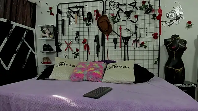 playful-girls online show from February 17, 1:41 pm