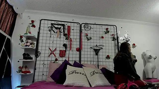 playful-girls online show from February 11, 1:44 pm